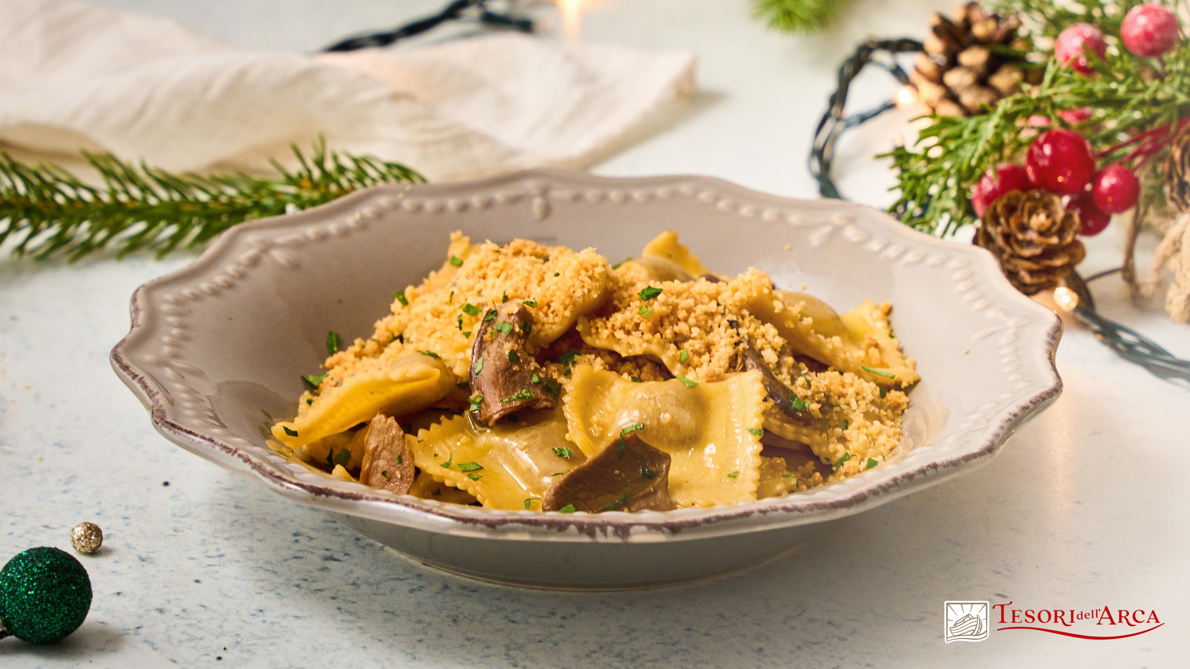 Ravioli al brasato con porcini e crumble di taralli al finocchietto - 2
