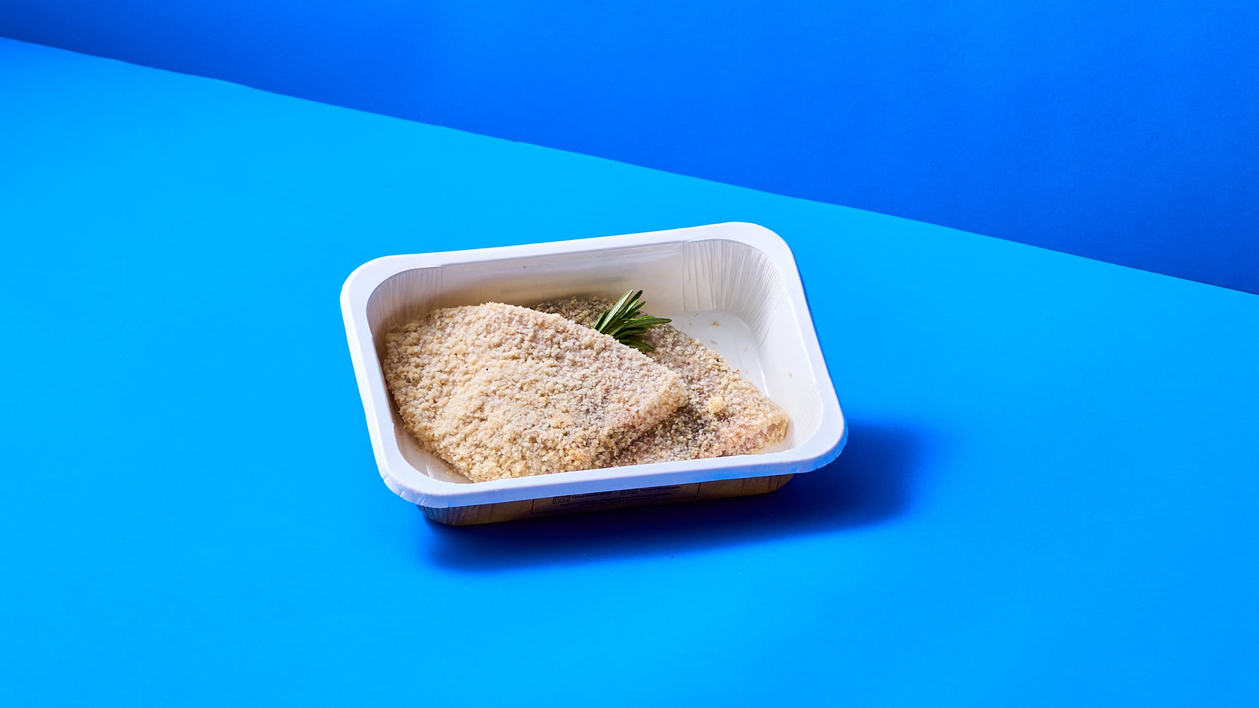 Fettine di Spada panate con insalatina di rucola, pomodorini e mandorle - 2