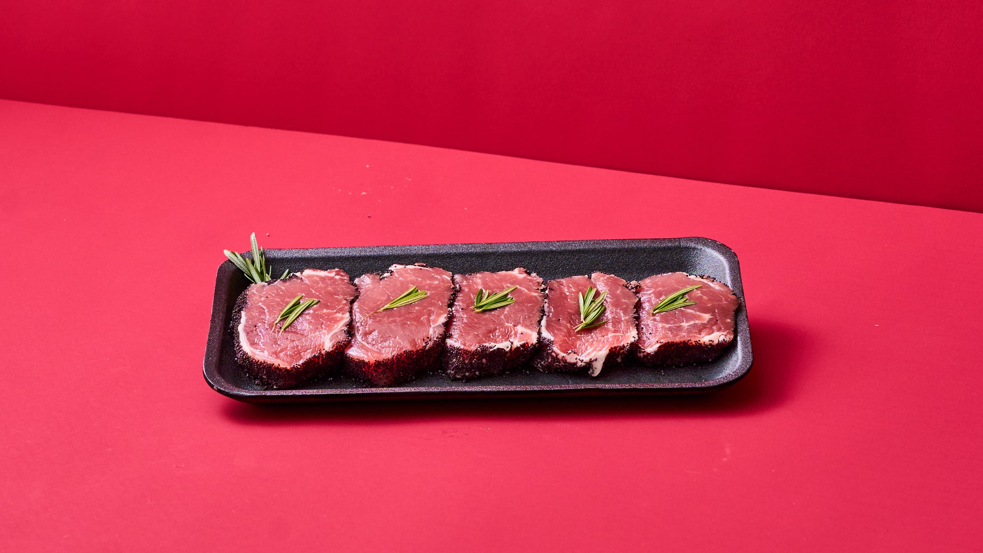 Filetto di Suino ai semi di papavero e rosmarino con cavoletti di Bruxelles alla paprika - 2