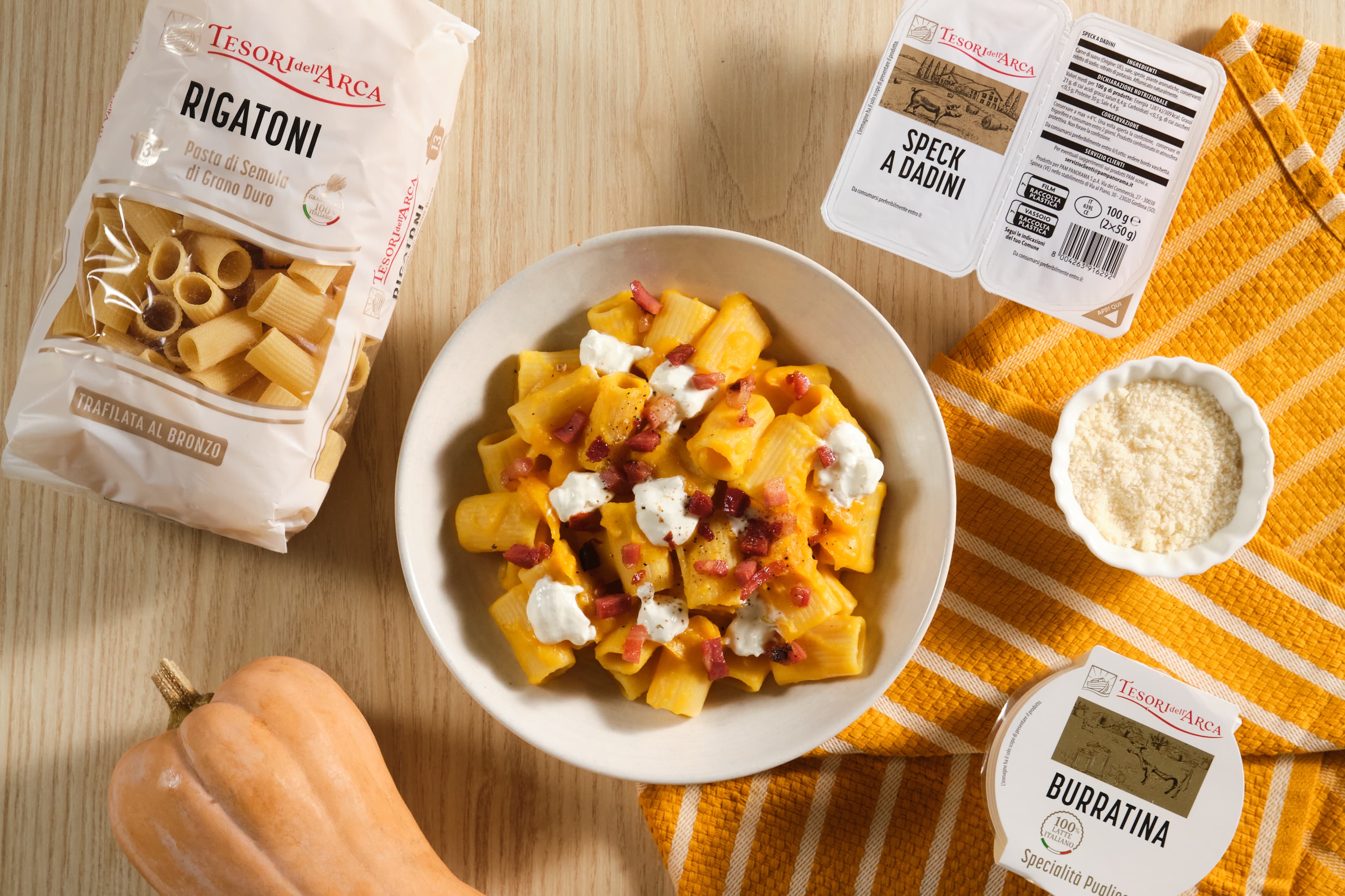 Pasta zucca, burrata e speck
